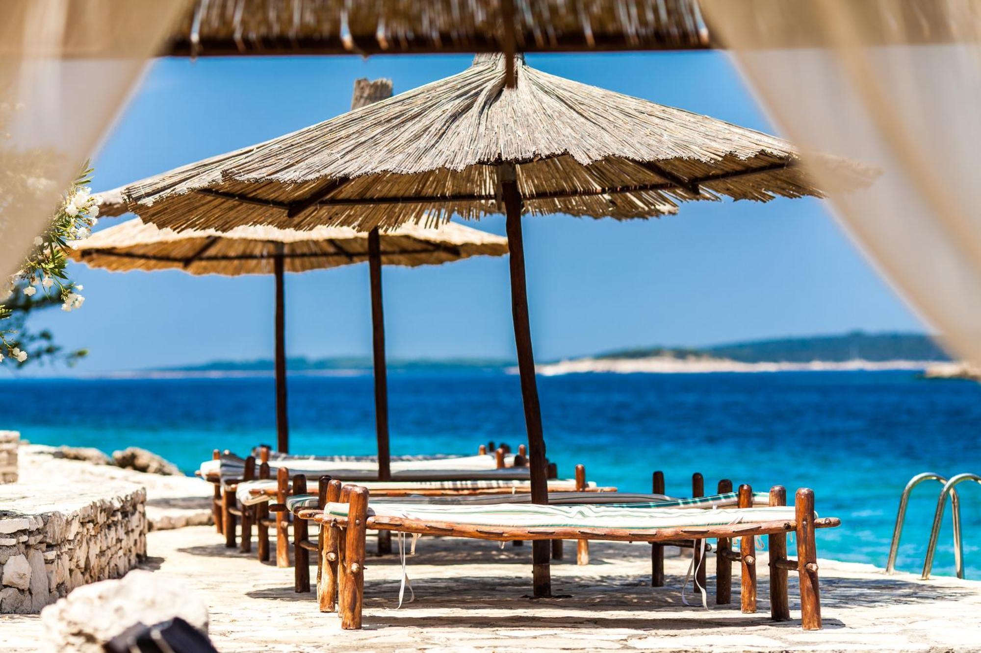 Holiday Home Sunny Side Vela Luka Bagian luar foto